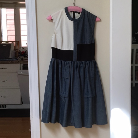cute denim dress size 0-2 or XS like new❤️ - Picture 3 of 3